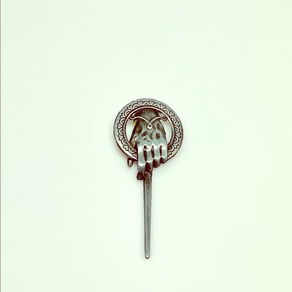 Accessories - HAND OF THE QUEEN KING PIN - Bronze or Silver 🐉